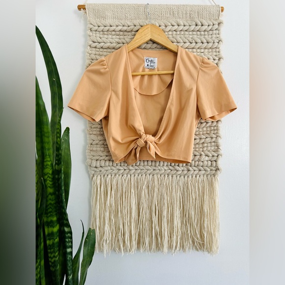Vintage Tops - VINTAGE 70s Cropped Tie Top